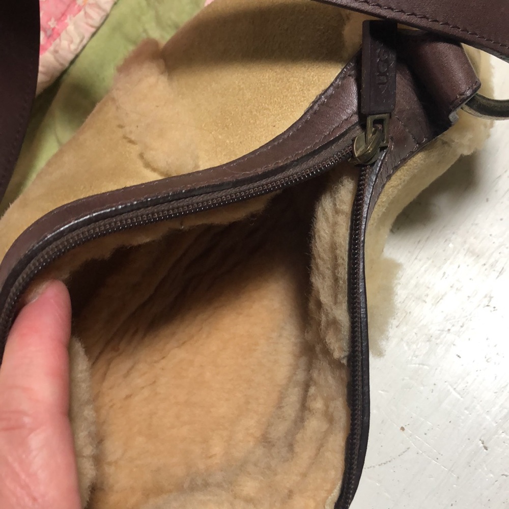 UGG Handbag - Picture 3 of 7